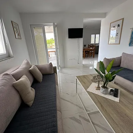 Gabriel Apartment *